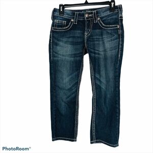 SILVER Women’s Blue Jean Capris Sz 1/2 AIKO CAPRI W26 Distressed Embroidery